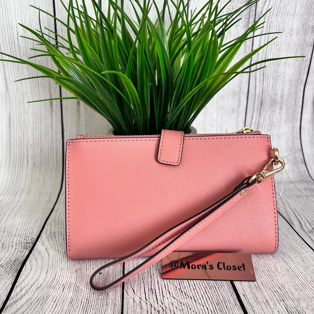 Michael Kors Wallet - Picture 3 of 9